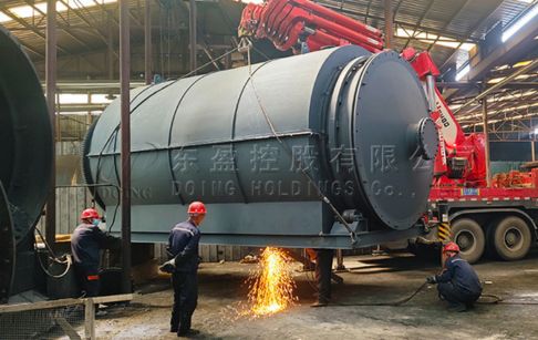 Ba lò nhiệt phân bùn dầu DOING đã được chuyển đến và lắp đặt